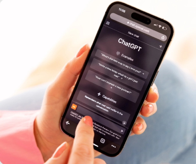 ChatGPT上架App Store，正式点燃移动端AI之战！
