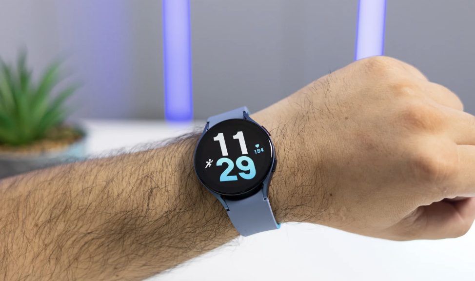 消息称三星旧款 Galaxy Watch 或仅保留安全更新,不再提供系统大版本升级