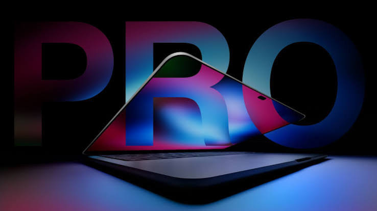 古尔曼爆料苹果 OLED 触控 MacBook Pro:边框收窄、转轴更稳