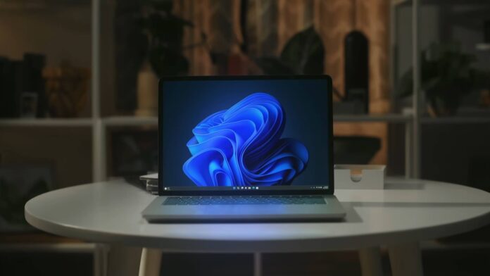 微软确认 Win11 26H2 全面开放，24H2 与 25H2 设备升级耗时不足 5 分钟